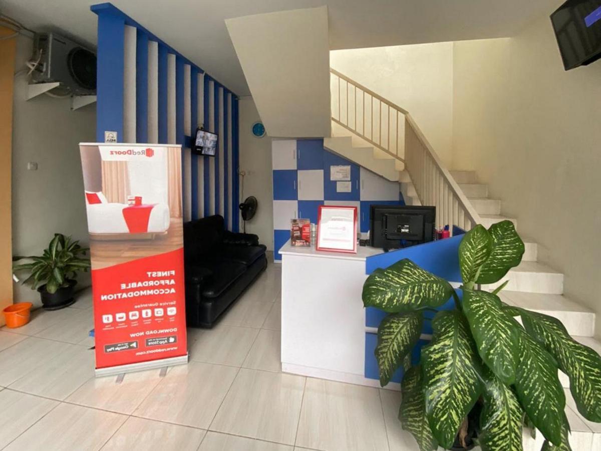 מלון Reddoorz Syariah @ Pahlawan סידוארג'ו מראה חיצוני תמונה